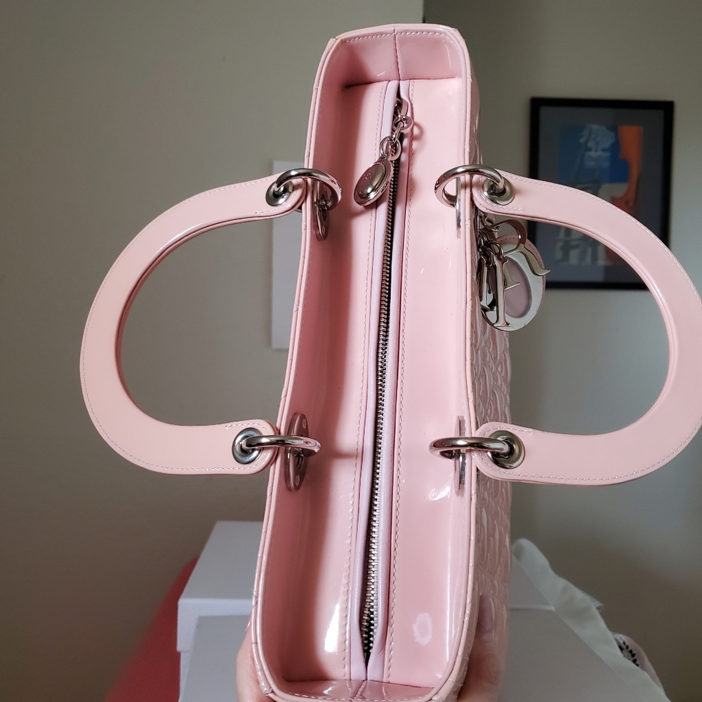 Lady Dior pink patent silver hard ware large bag - Picture 2 of 14